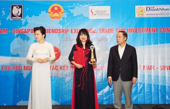 Babeeni received award for Typical Leader and Brand of ASEAN 2017